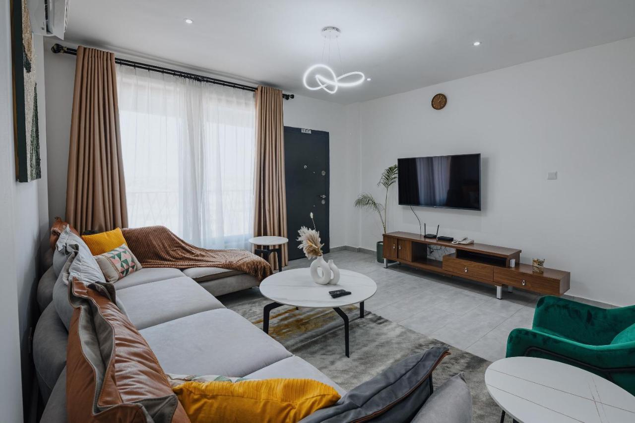 The Avery Apartments At Odomaa Place B, East Airport アクラ エクステリア 写真