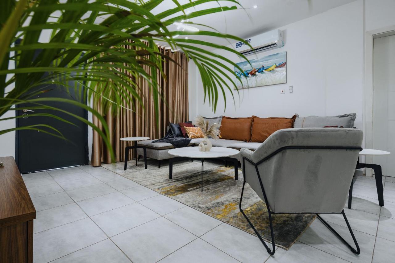 The Avery Apartments At Odomaa Place B, East Airport アクラ エクステリア 写真