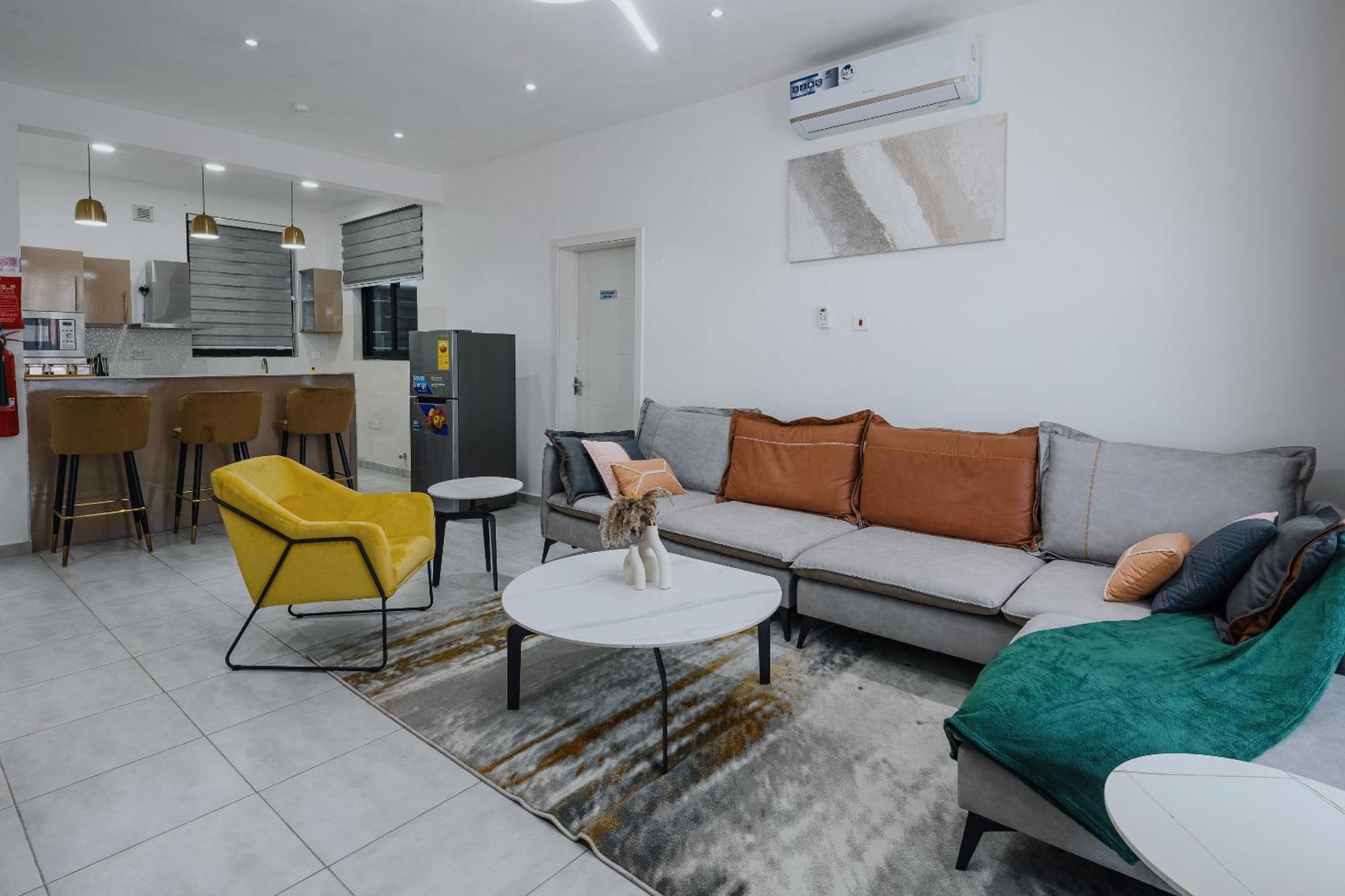 The Avery Apartments At Odomaa Place B, East Airport アクラ エクステリア 写真