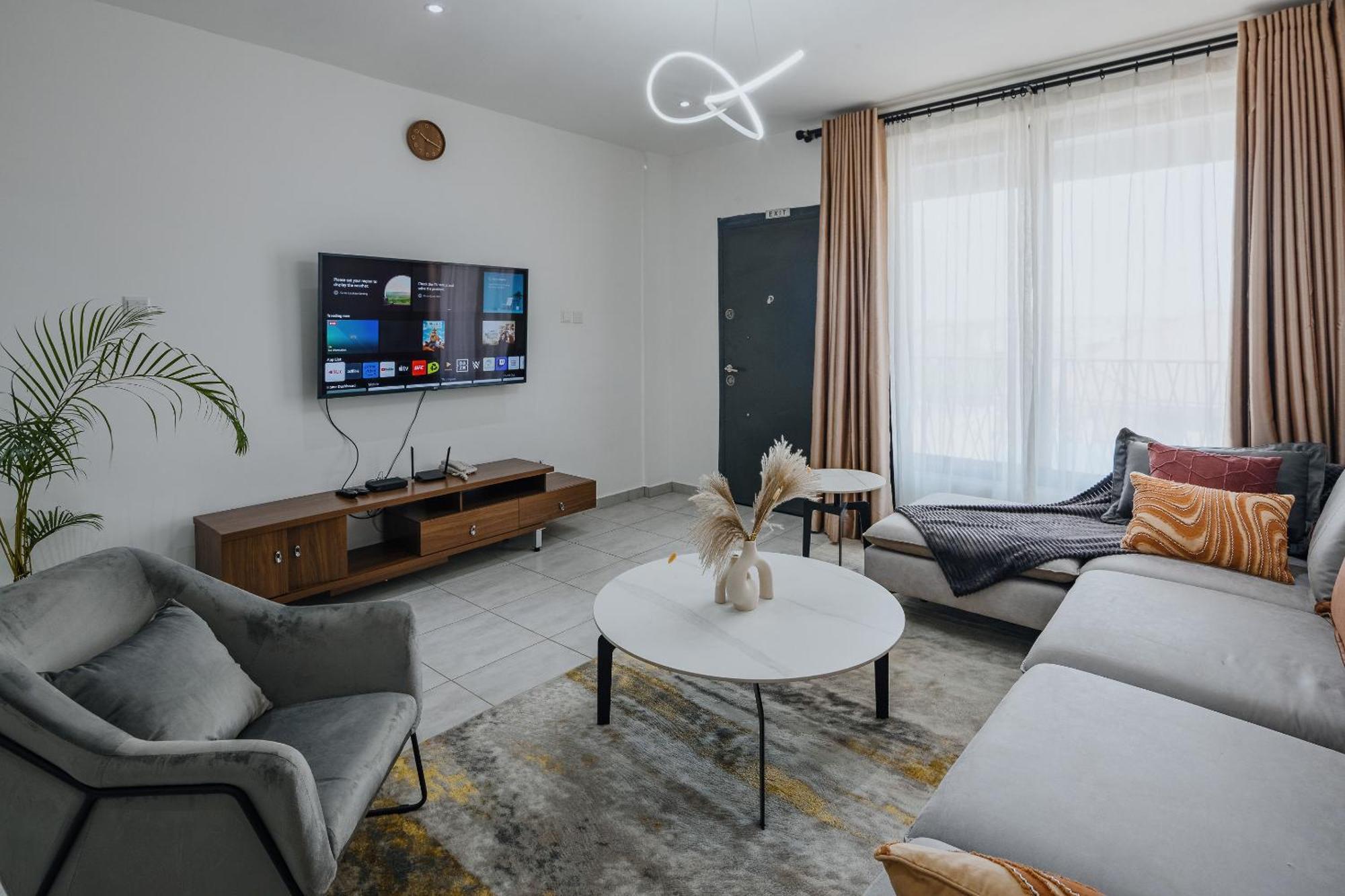 The Avery Apartments At Odomaa Place B, East Airport アクラ エクステリア 写真
