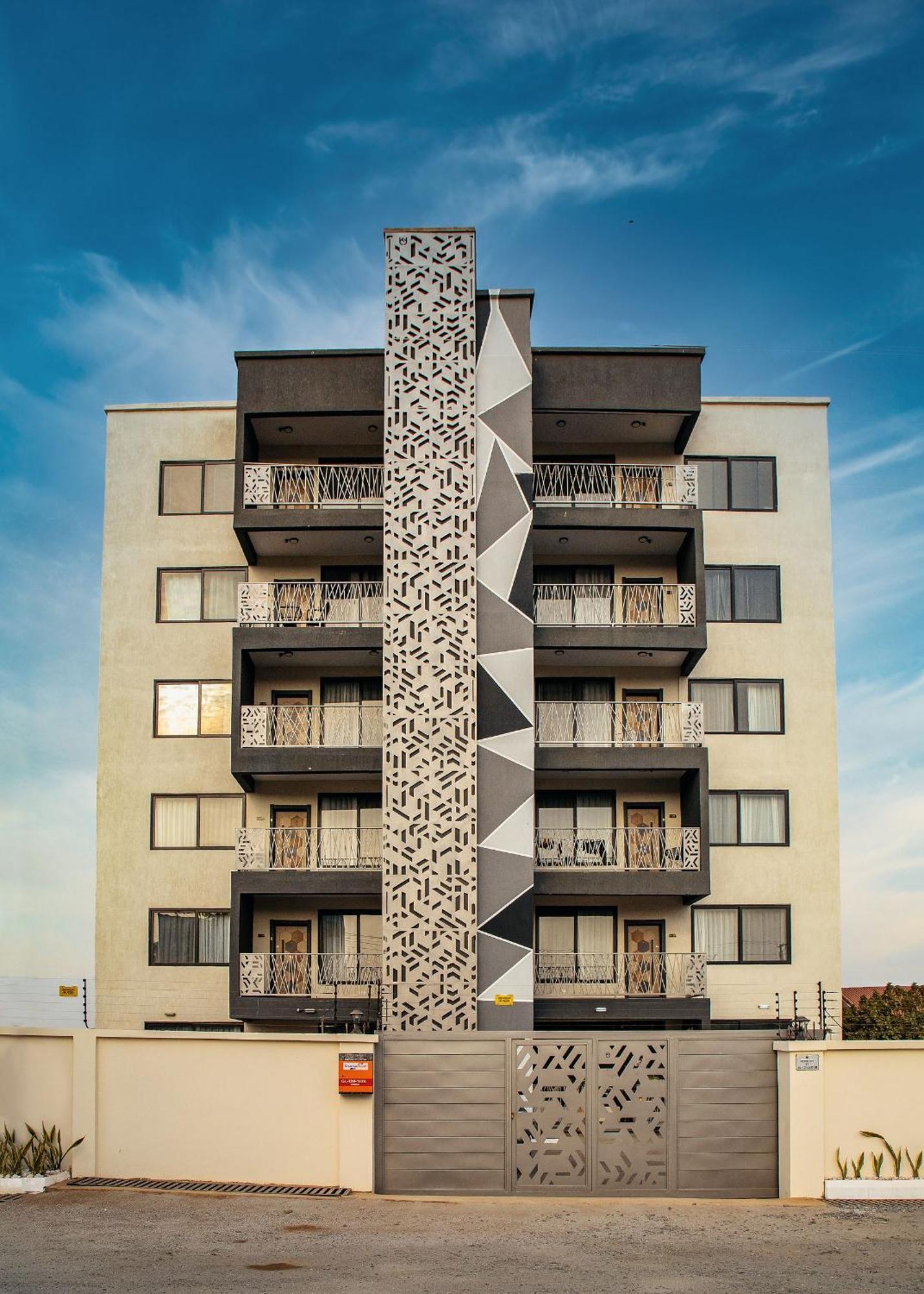 The Avery Apartments At Odomaa Place B, East Airport アクラ エクステリア 写真