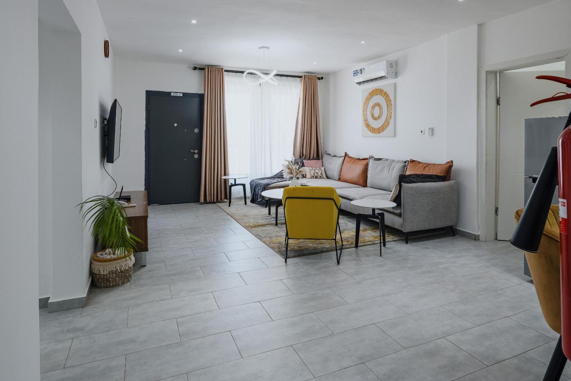 The Avery Apartments At Odomaa Place B, East Airport アクラ エクステリア 写真