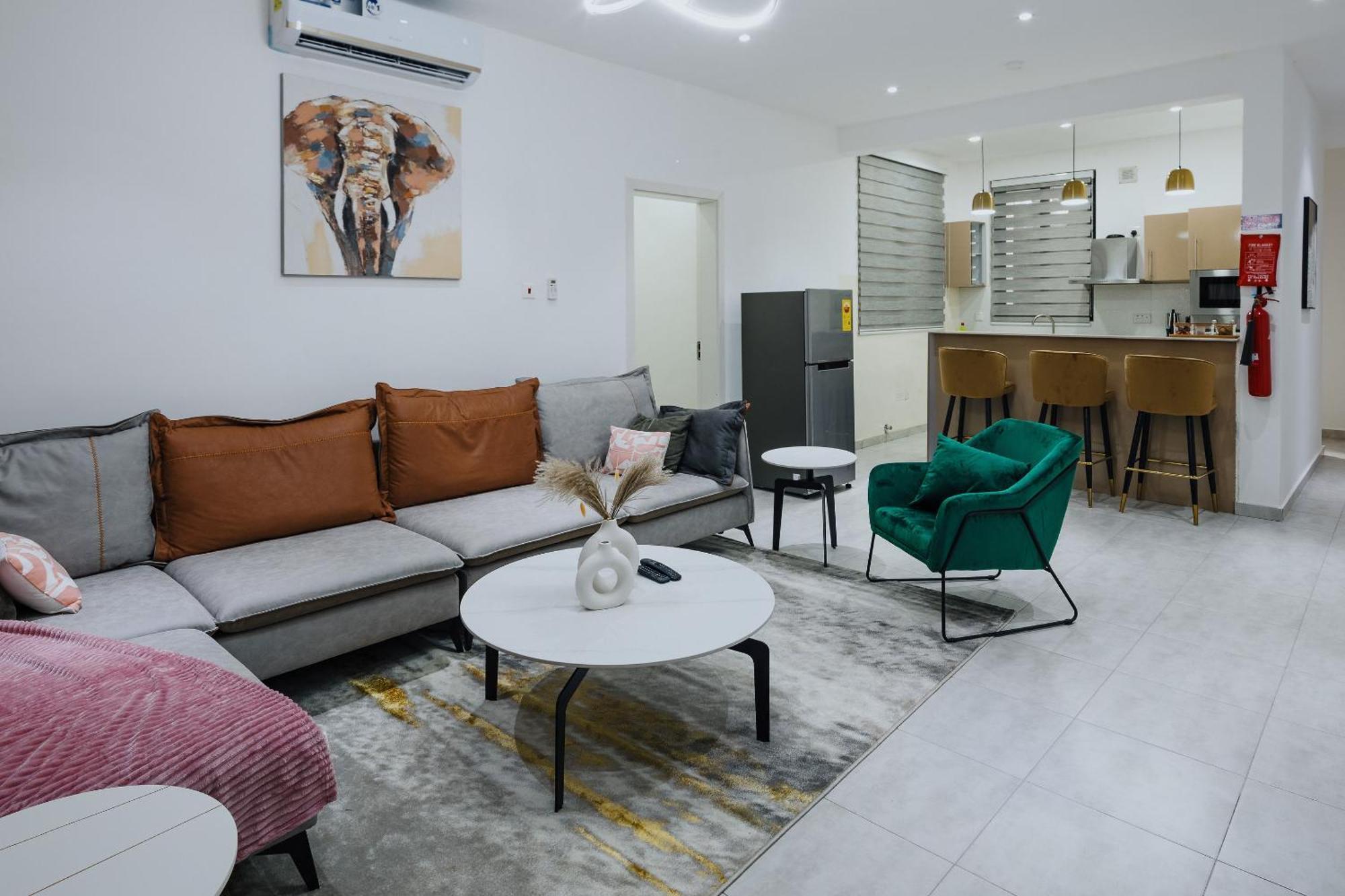 The Avery Apartments At Odomaa Place B, East Airport アクラ エクステリア 写真