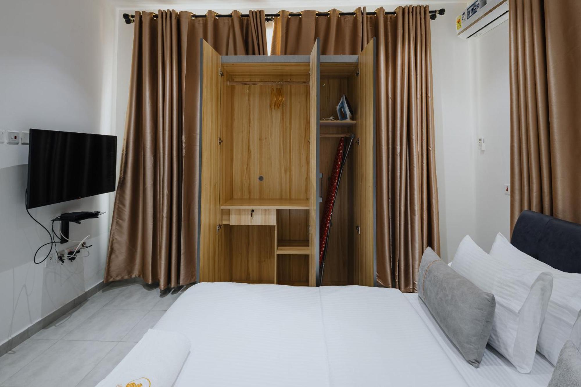 The Avery Apartments At Odomaa Place B, East Airport アクラ エクステリア 写真